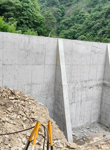 临汾洪洞县重力式挡土墙