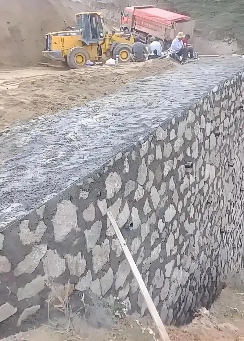 临汾洪洞县边坡加固